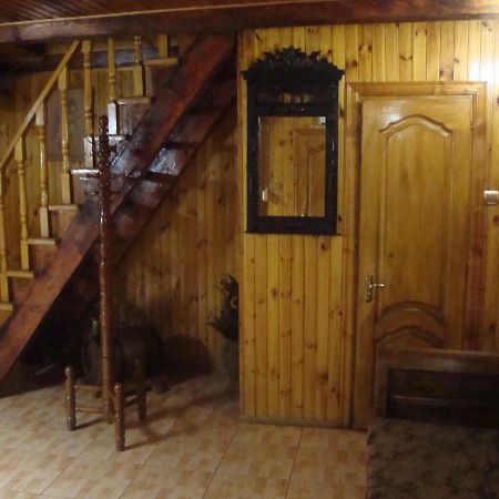 カームヤネツィ・ポジーリシクィイDomik S Saunoy Na Ogiyenkoアパートメント エクステリア 写真